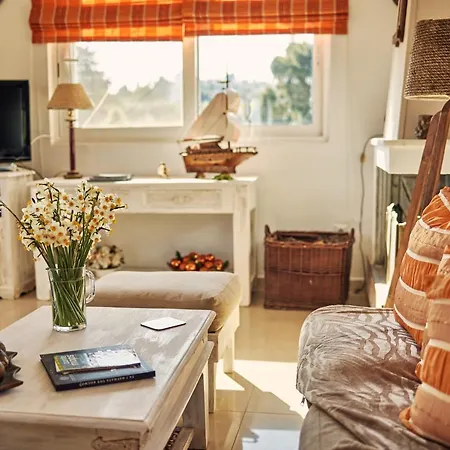 Tatil Evi Contessa Irini Plános